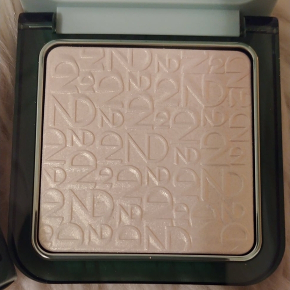 💖FIRM! NWT NATASHA DENONA PASTEL PLEXI GLOW HIGHLIGHTER - Picture 9 of 10
